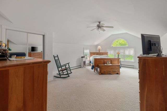 977 Lower Pleasant Valley Road, Cambridge, VT 05464