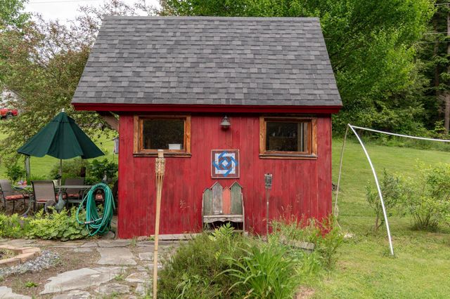 977 Lower Pleasant Valley Road, Cambridge, VT 05464