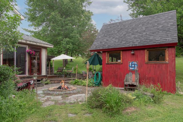 977 Lower Pleasant Valley Road, Cambridge, VT 05464