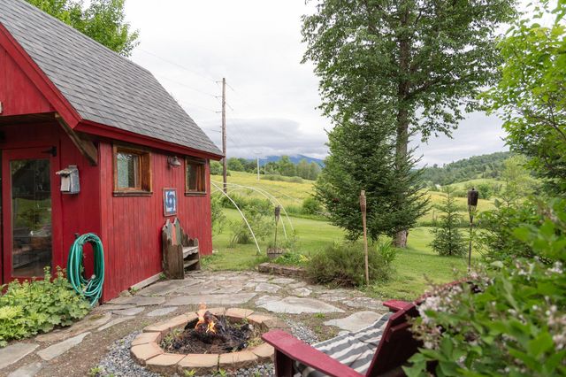 977 Lower Pleasant Valley Road, Cambridge, VT 05464