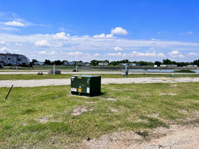 Lot 196 Peninsula Road, Kerens, TX 75144