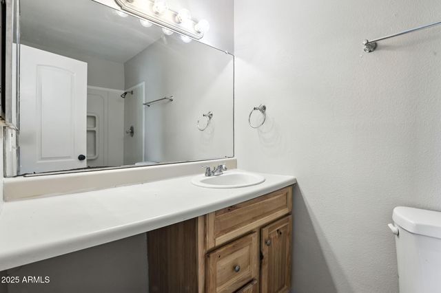 8055 E THOMAS Road N201, Scottsdale, AZ 85251