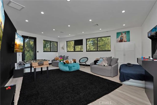 6006 Spring Valley, Hidden Hills, CA 91302