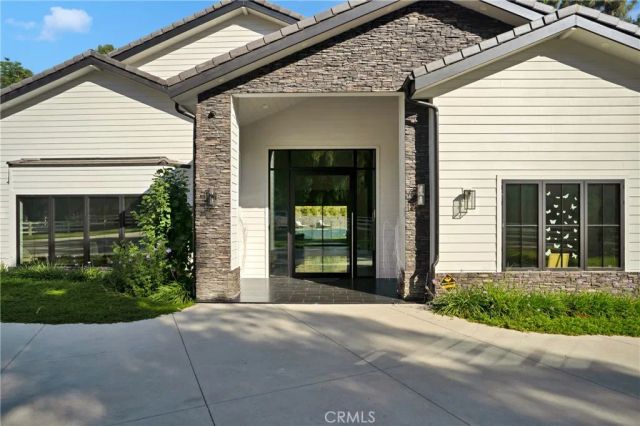 6006 Spring Valley, Hidden Hills, CA 91302
