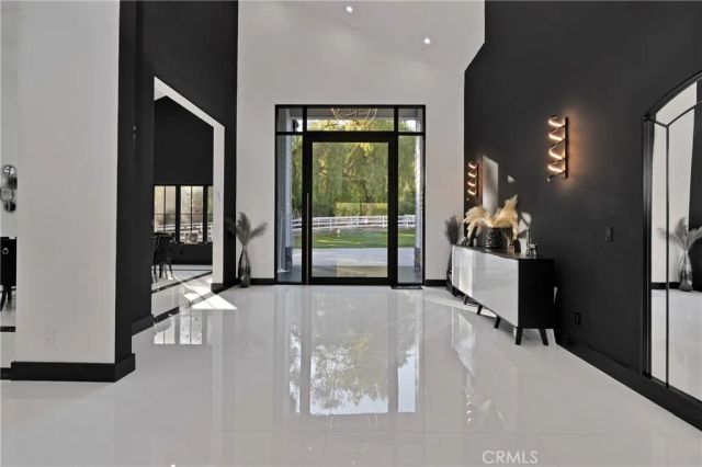 6006 Spring Valley, Hidden Hills, CA 91302