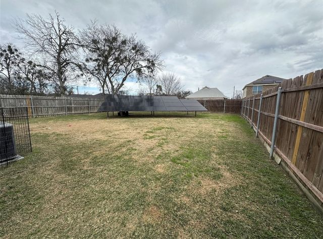 309 Thomas Street, Terrell, TX 75160