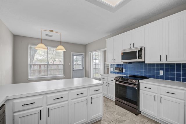 18719 Buffalo River Way, Houston, TX 77084