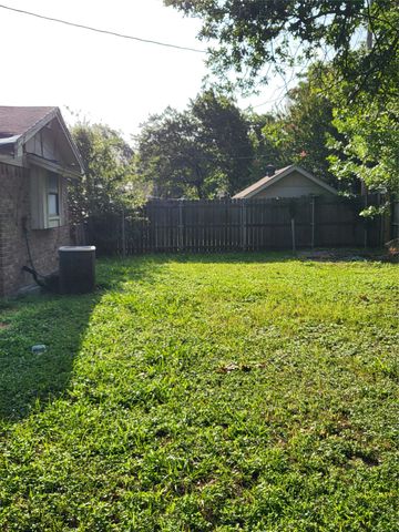 4200 Pyracantha Drive, Arlington, TX 76017