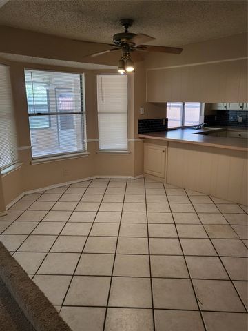 4200 Pyracantha Drive, Arlington, TX 76017