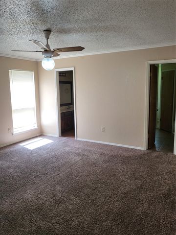 4200 Pyracantha Drive, Arlington, TX 76017
