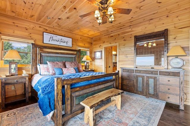 279 Rising Star Lane, Mineral Bluff, GA 30559