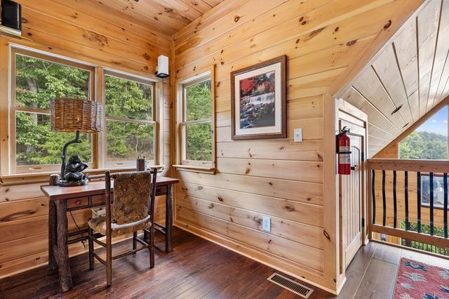 279 Rising Star Lane, Mineral Bluff, GA 30559