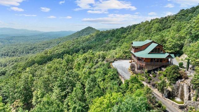 279 Rising Star Lane, Mineral Bluff, GA 30559