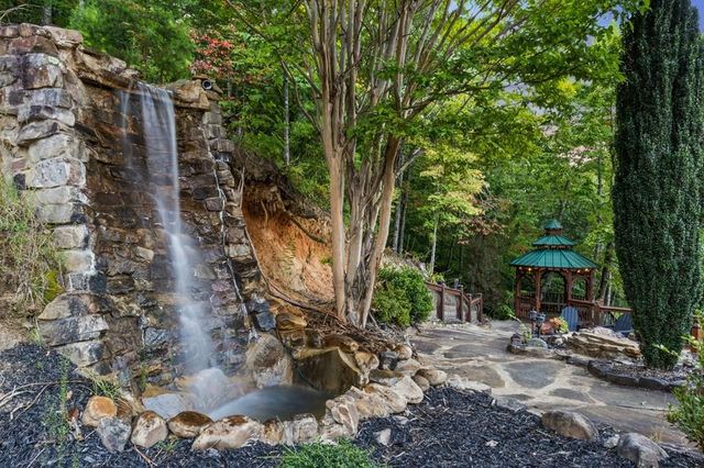 279 Rising Star Lane, Mineral Bluff, GA 30559