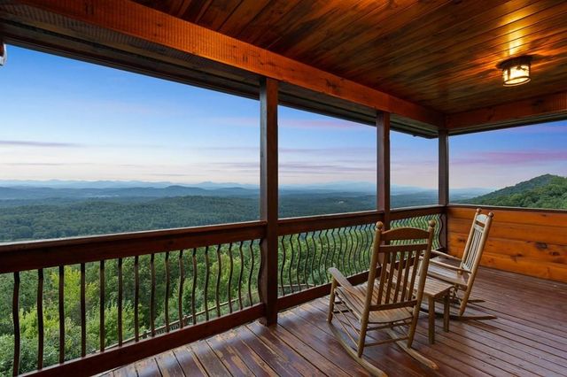 279 Rising Star Lane, Mineral Bluff, GA 30559