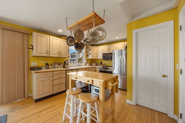 45 Almy Ave, Sandwich, MA 02563