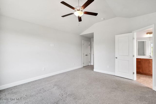 266 E Red Head Circle, Sneads Ferry, NC 28460