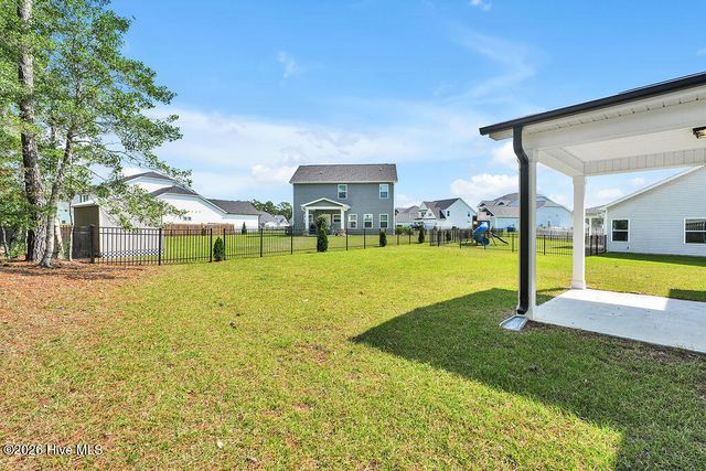266 E Red Head Circle, Sneads Ferry, NC 28460