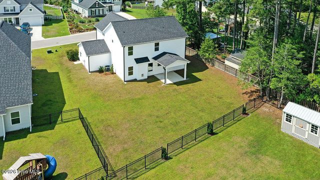 266 E Red Head Circle, Sneads Ferry, NC 28460