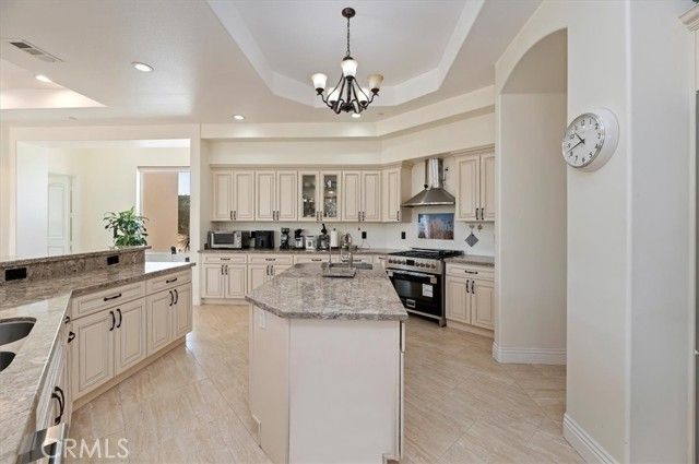 9830 Cleveland, Riverside, CA 92503