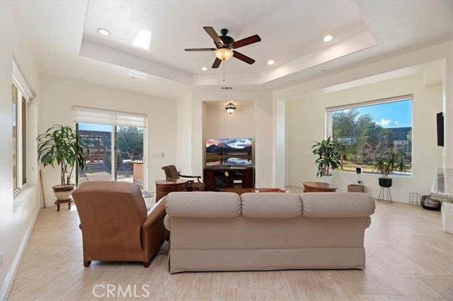 9830 Cleveland, Riverside, CA 92503