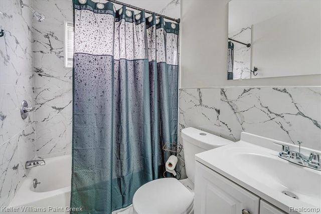 2148 Champagne Drive, Ann Arbor, MI 48108