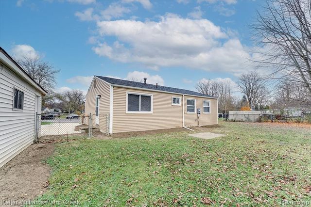 2148 Champagne Drive, Ann Arbor, MI 48108