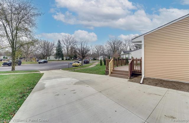 2148 Champagne Drive, Ann Arbor, MI 48108