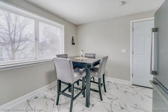 2148 Champagne Drive, Ann Arbor, MI 48108