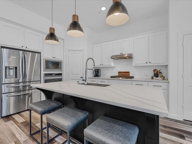 421 Blue Creek Cove, Mckinney, TX 75071