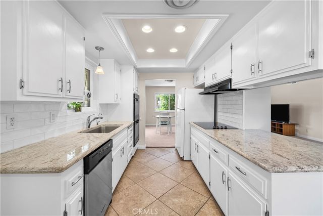 42827 Kilham Avenue, Lancaster, CA 93534