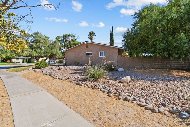 42827 Kilham Avenue, Lancaster, CA 93534