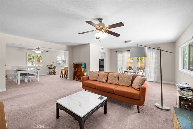42827 Kilham Avenue, Lancaster, CA 93534