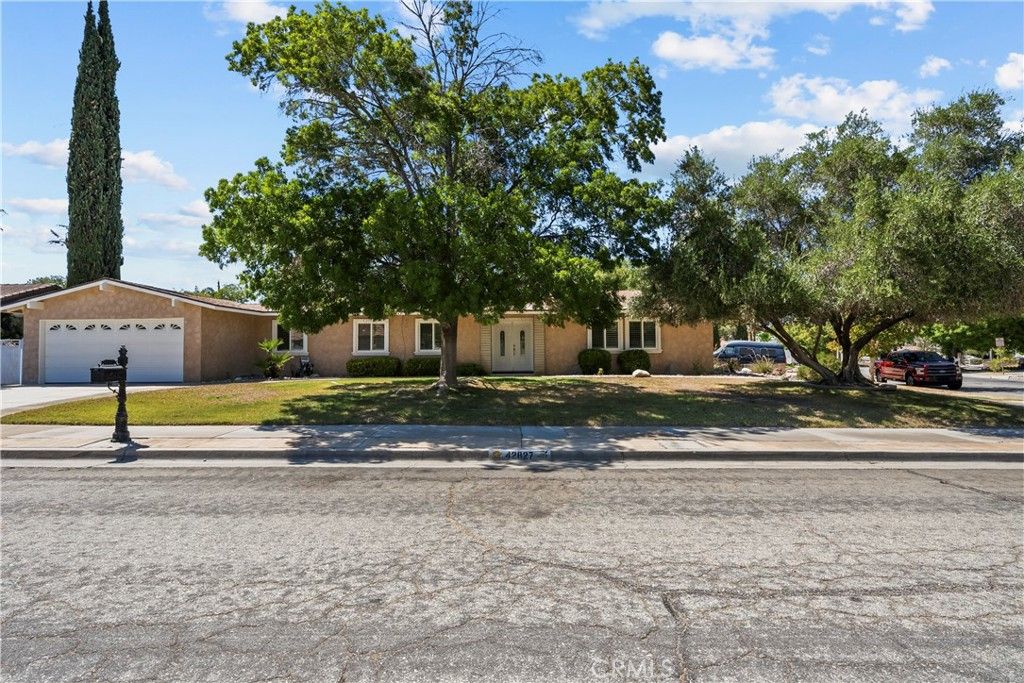 42827 Kilham Avenue, Lancaster, CA 93534