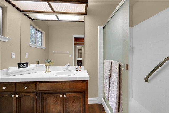 12593 Red Dog Rd, Nevada City, CA 95959