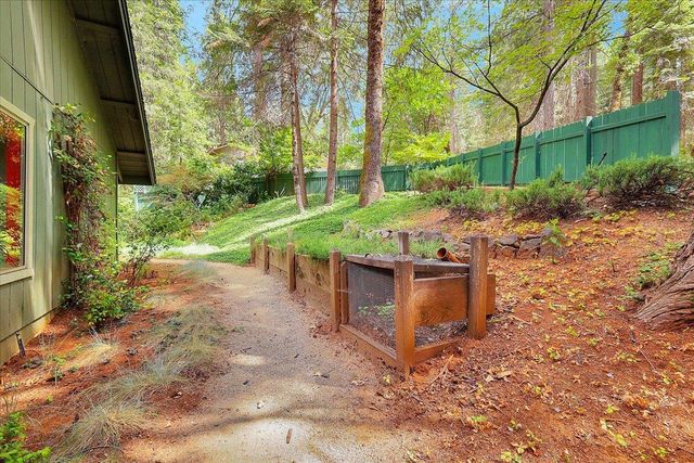 12593 Red Dog Rd, Nevada City, CA 95959