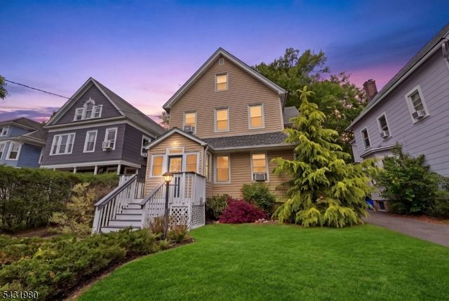 160 Ashland Ave, Bloomfield Twp., NJ 07003