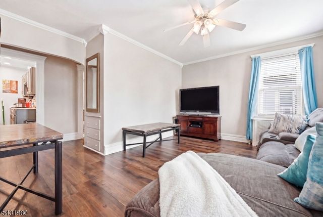 160 Ashland Ave, Bloomfield Twp., NJ 07003