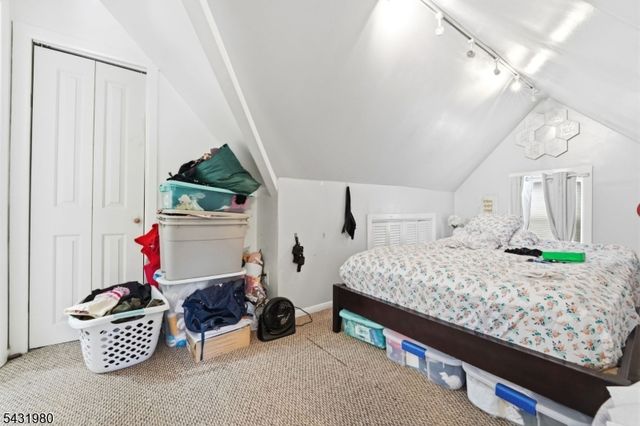 160 Ashland Ave, Bloomfield Twp., NJ 07003