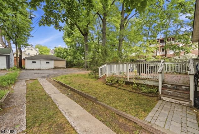 160 Ashland Ave, Bloomfield Twp., NJ 07003