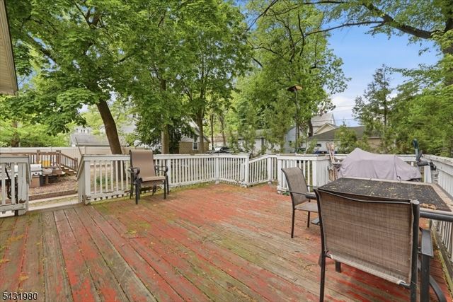 160 Ashland Ave, Bloomfield Twp., NJ 07003