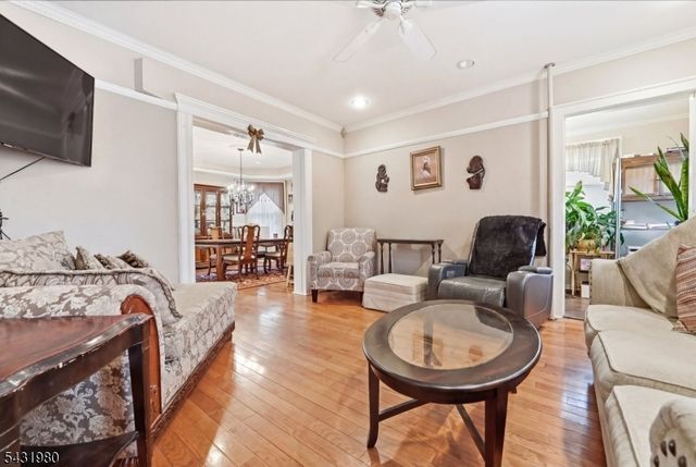 160 Ashland Ave, Bloomfield Twp., NJ 07003