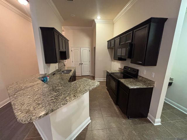 25406 Lake Providence Dr, Denham Springs, LA 70726
