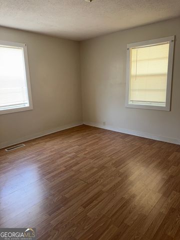 205 E Brumby Avenue, Reidsville, GA 30453