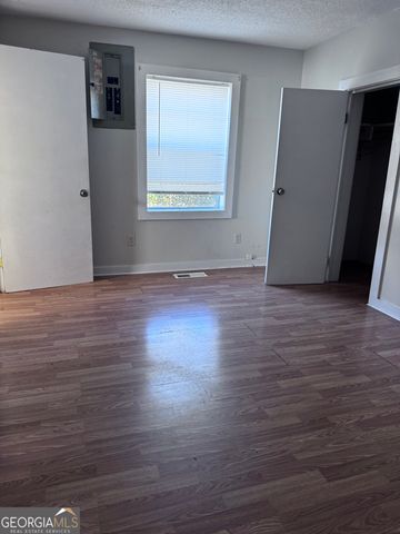 205 E Brumby Avenue, Reidsville, GA 30453