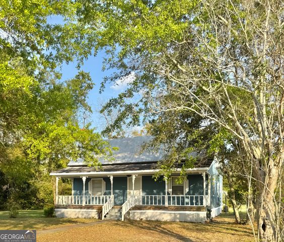 205 E Brumby Avenue, Reidsville, GA 30453