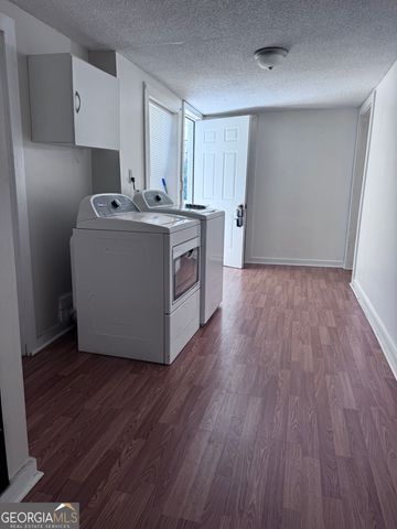 205 E Brumby Avenue, Reidsville, GA 30453