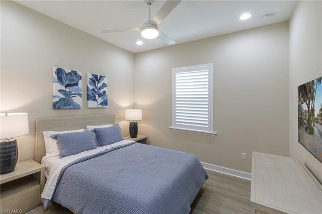 7184 Cayo Coco LN, Naples, FL 34113