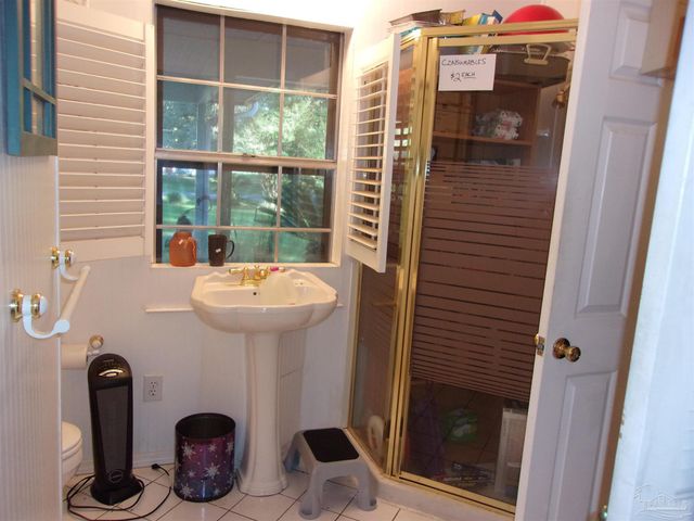 5055 Serry Ln, Pace, FL 32571