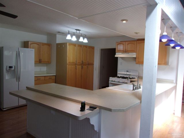 5055 Serry Ln, Pace, FL 32571